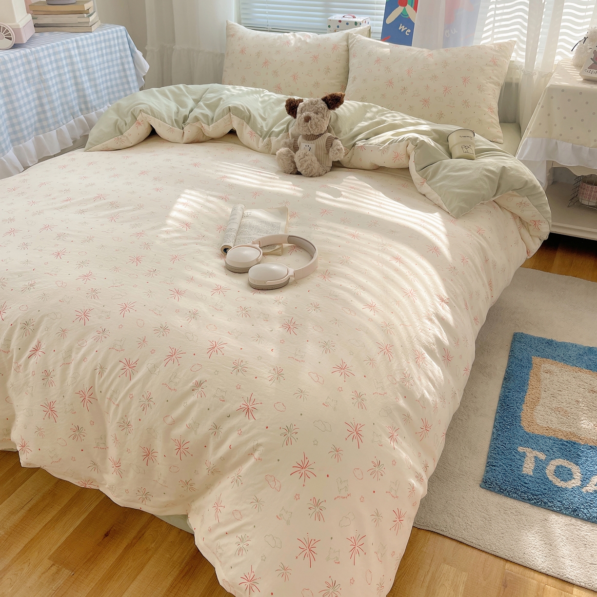 91家纺网 家纺一手货源 找家纺 耀悦家纺 2026新款古法仿棉云朵棉吊边床单童趣四件套-第二弹 烟花梦野