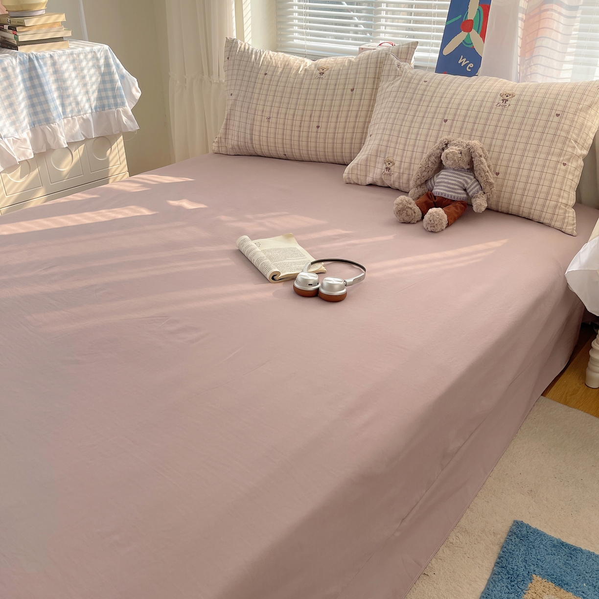 91家纺网 家纺一手货源 找家纺 耀悦家纺 2026新款古法仿棉云朵棉吊边床单童趣四件套-第二弹 优雅格格狗