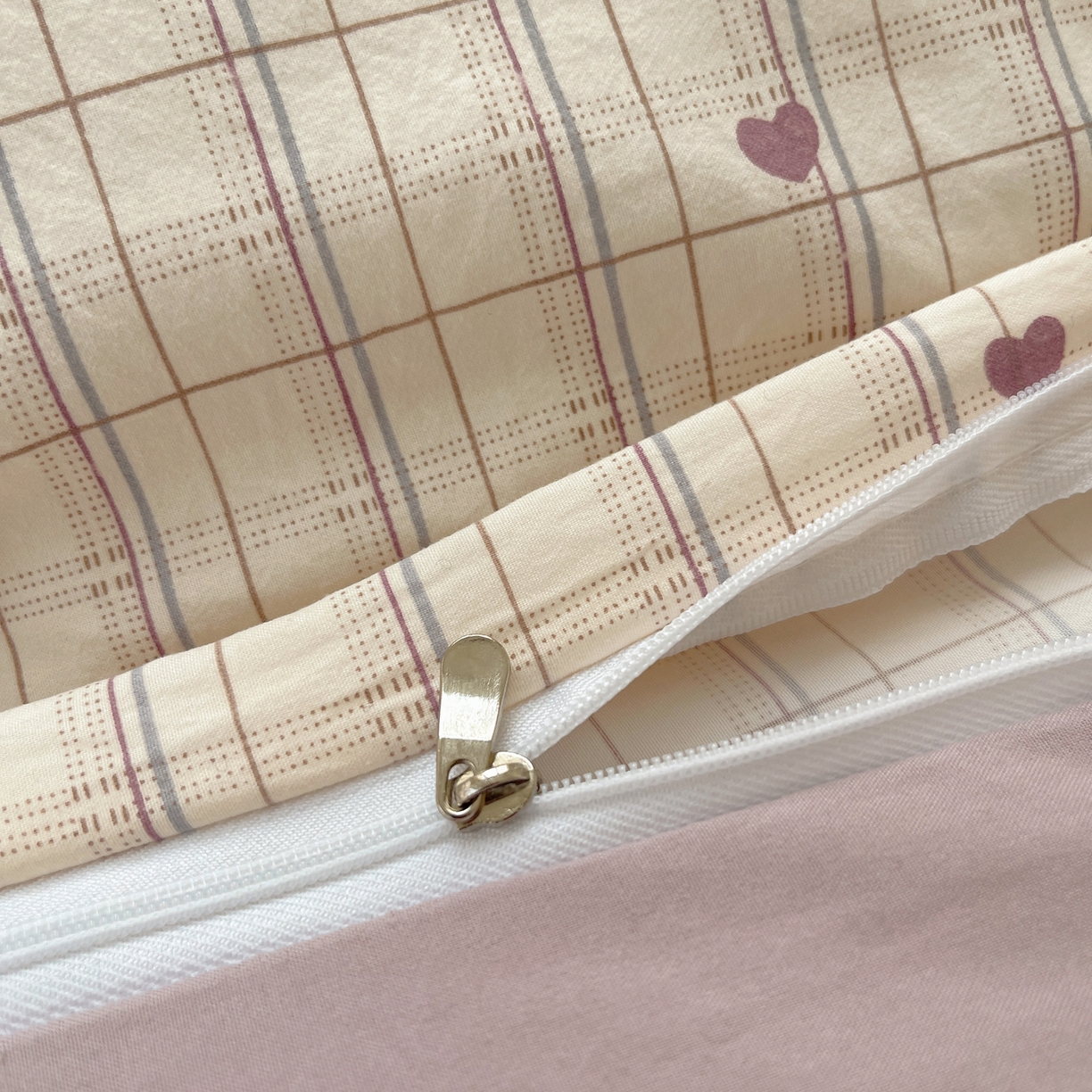 91家纺网 家纺一手货源 找家纺 耀悦家纺 2026新款古法仿棉云朵棉吊边床单童趣四件套-第二弹 优雅格格狗