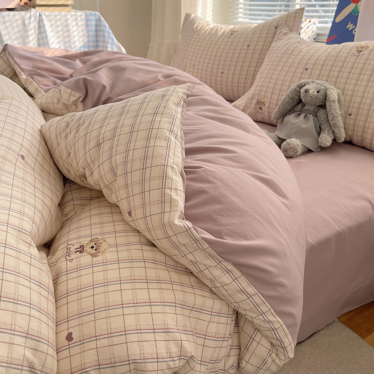 91家纺网 家纺一手货源 找家纺 耀悦家纺 2026新款古法仿棉云朵棉吊边床单童趣四件套-第二弹 优雅格格狗