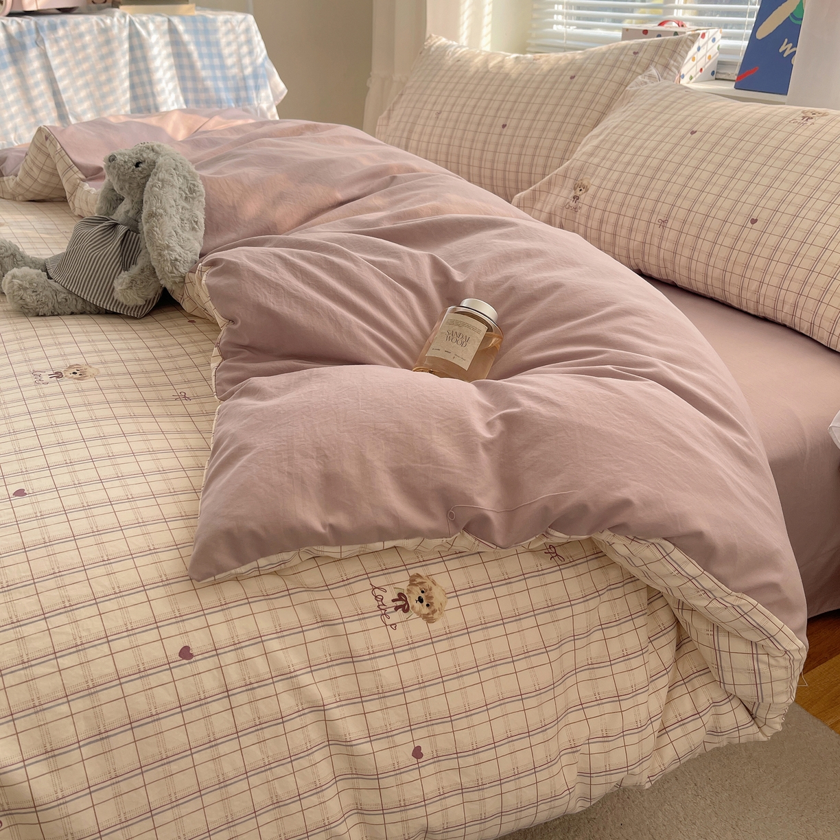 91家纺网 家纺一手货源 找家纺 耀悦家纺 2026新款古法仿棉云朵棉吊边床单童趣四件套-第二弹 优雅格格狗