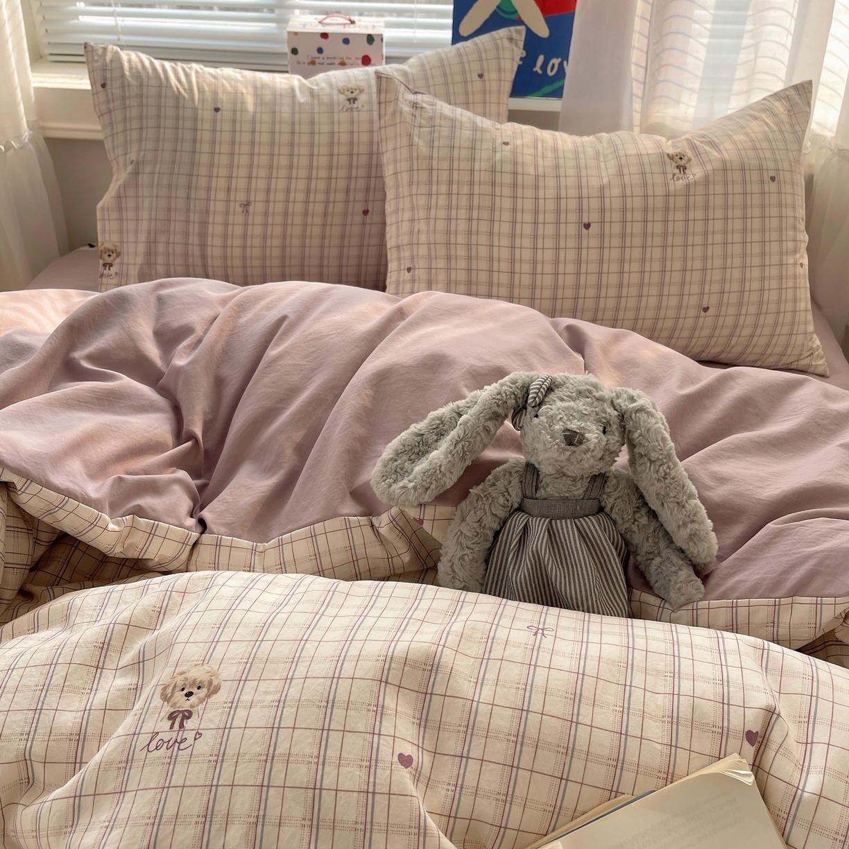 91家纺网 家纺一手货源 找家纺 耀悦家纺 2026新款古法仿棉云朵棉吊边床单童趣四件套-第二弹 优雅格格狗