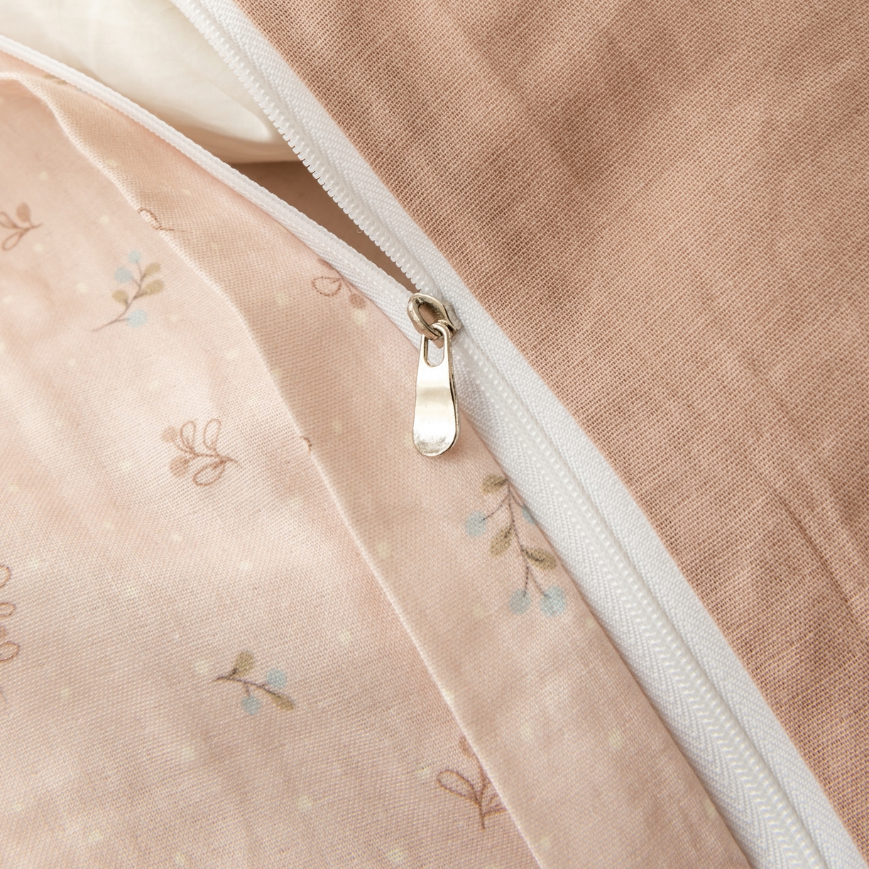 91家纺网 家纺一手货源 找家纺 雯雨家纺 2026新款A类全棉有氧双层纱单被套 叶香