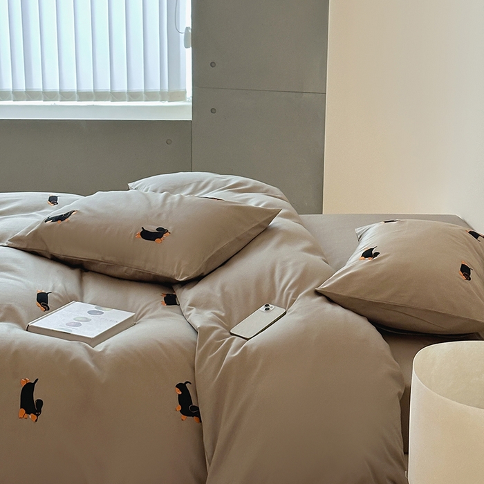 91家纺网 家纺一手货源 找家纺 波比可可 2026春夏系列轻奢居家50s长绒棉全棉纯棉四件套小红书热款 灰犬