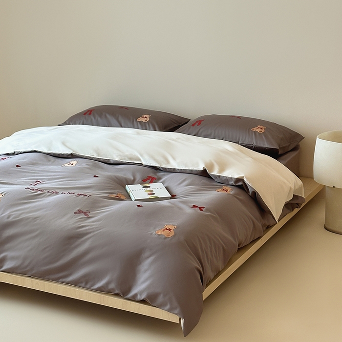 91家纺网 家纺一手货源 找家纺 波比可可 2026春夏系列轻奢居家50s长绒棉全棉纯棉四件套小红书热款 熊宝