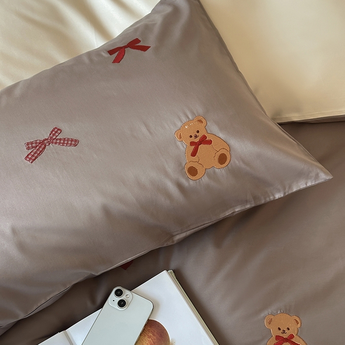 91家纺网 家纺一手货源 找家纺 波比可可 2026春夏系列轻奢居家50s长绒棉全棉纯棉四件套小红书热款 熊宝