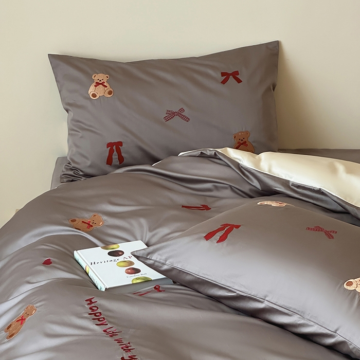 91家纺网 家纺一手货源 找家纺 波比可可 2026春夏系列轻奢居家50s长绒棉全棉纯棉四件套小红书热款 熊宝