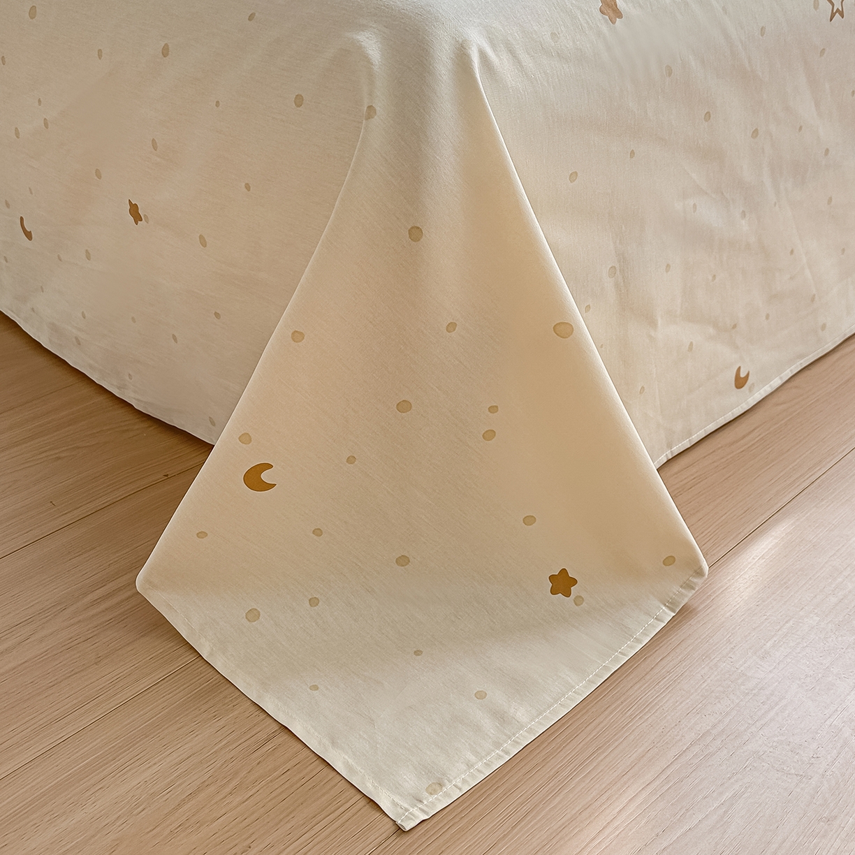 91家纺网 家纺一手货源 找家纺 颜选 2026新款全棉印花单被套 哈哈狗