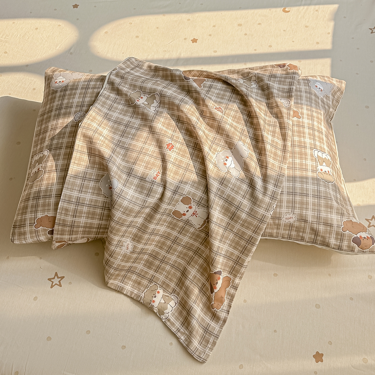 91家纺网 家纺一手货源 找家纺 颜选 2026新款全棉印花单被套 哈哈狗