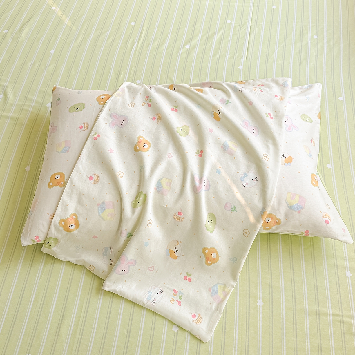 91家纺网 家纺一手货源 找家纺 颜选 2026新款全棉印花单被套 假日小狗