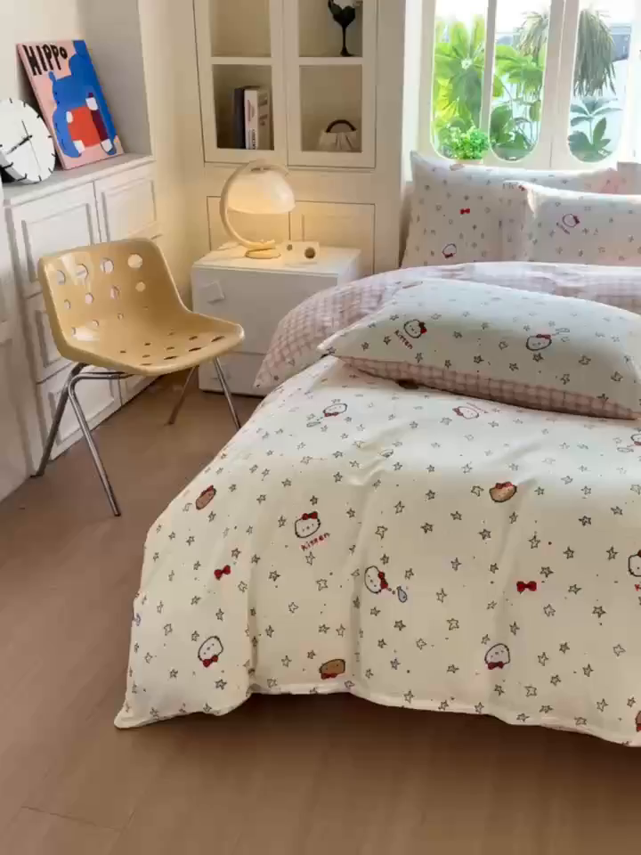 91家纺网 家纺一手货源 找家纺 颜选 2026新款全棉印花单被套 星星凯蒂猫