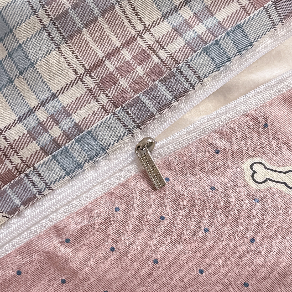 91家纺网 家纺一手货源 找家纺 颜选 2026新款全棉印花单被套 英伦狗