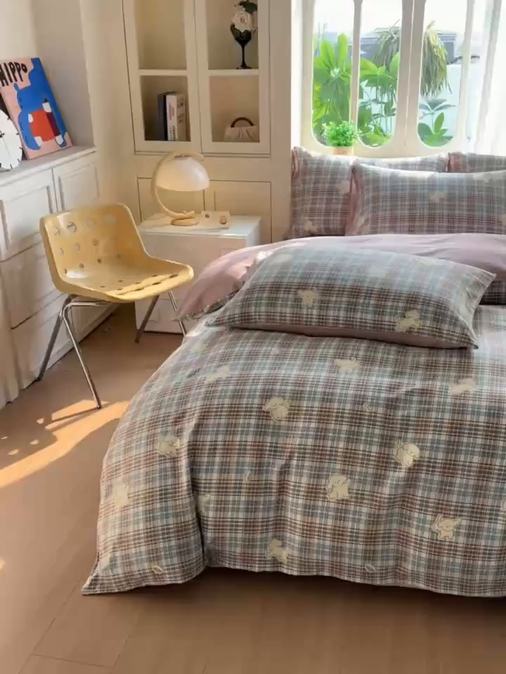 91家纺网 家纺一手货源 找家纺 颜选 2026新款全棉印花单被套 英伦狗