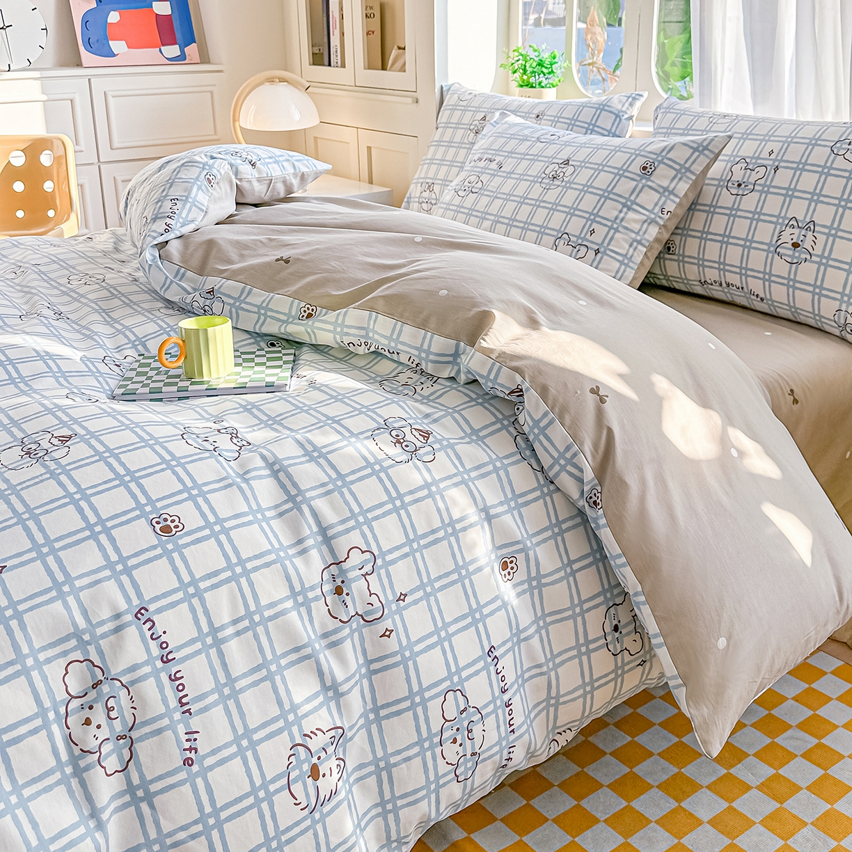 91家纺网 家纺一手货源 找家纺 颜选 2026新款全棉印花单被套 忧郁棕熊