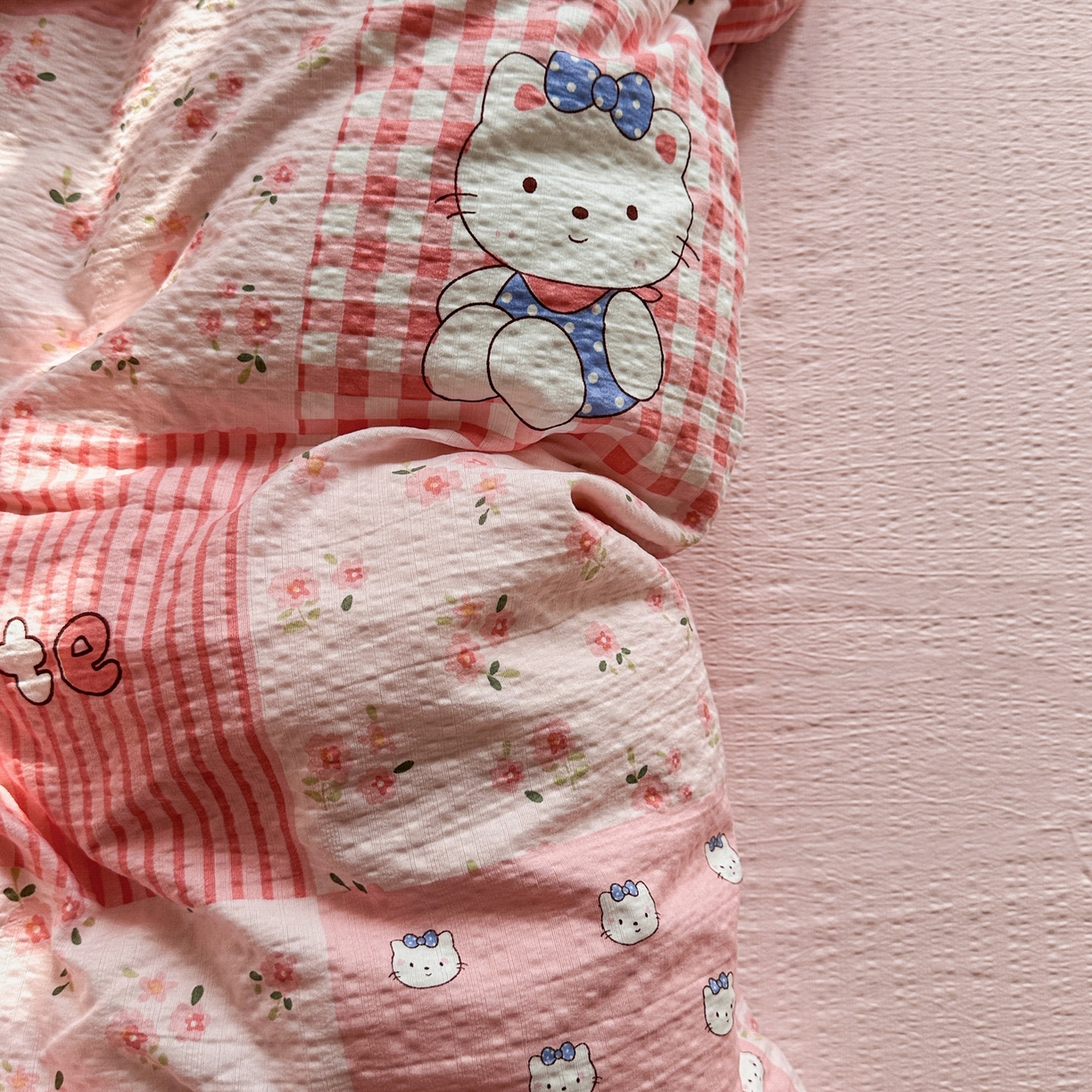 91家纺网 家纺一手货源 找家纺 卡斯诺家纺馆 2026新款皱皱棉双层纱四件套（下载文件包含买家秀） 花间喵语