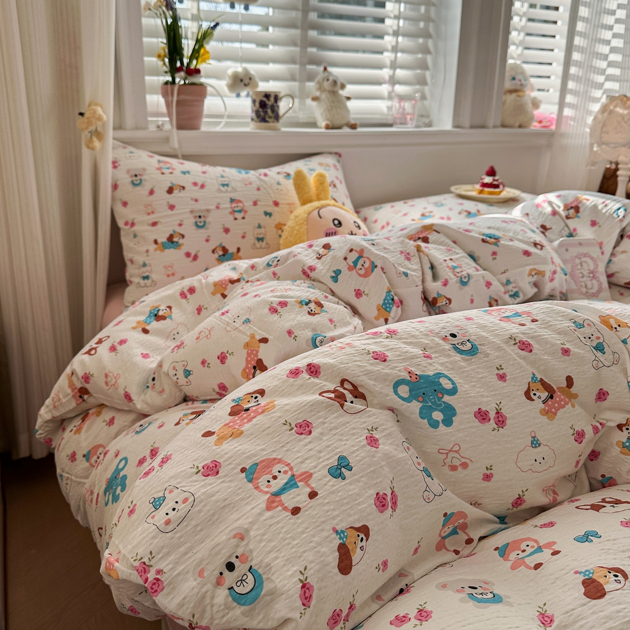 91家纺网 家纺一手货源 找家纺 卡斯诺家纺馆 2026新款皱皱棉双层纱四件套（下载文件包含买家秀） 萌趣花梦