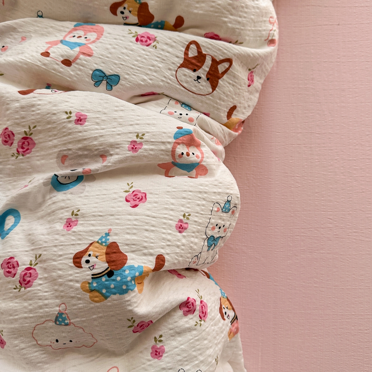 91家纺网 家纺一手货源 找家纺 卡斯诺家纺馆 2026新款皱皱棉双层纱四件套（下载文件包含买家秀） 萌趣花梦