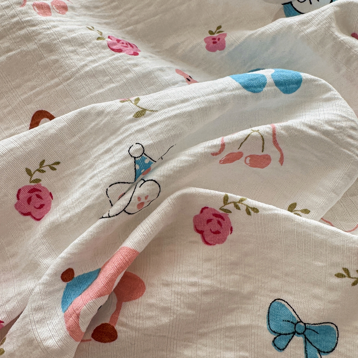 91家纺网 家纺一手货源 找家纺 卡斯诺家纺馆 2026新款皱皱棉双层纱四件套（下载文件包含买家秀） 萌趣花梦