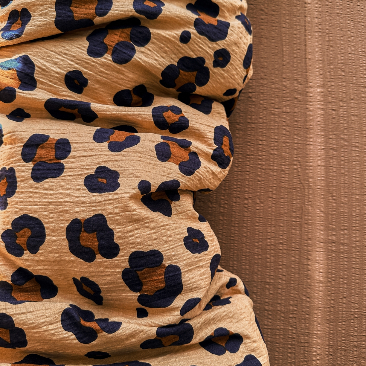 91家纺网 家纺一手货源 找家纺 卡斯诺家纺馆 2026新款皱皱棉双层纱四件套（下载文件包含买家秀） 云影星斑-咖