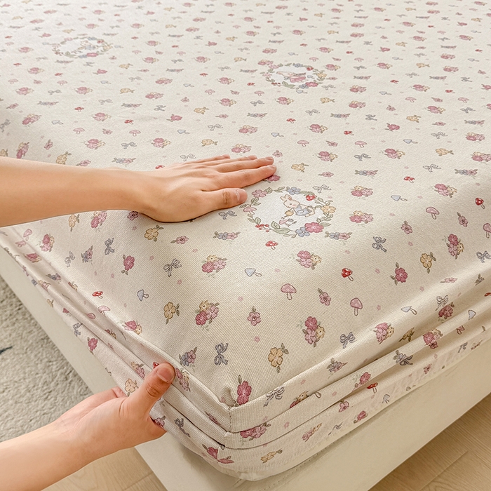 91家纺网 家纺一手货源 找家纺 爱彼家纺 2026新款舒适透气老粗布凉席印花床笠单件-床笠三件套 老粗布床笠-白朵花园