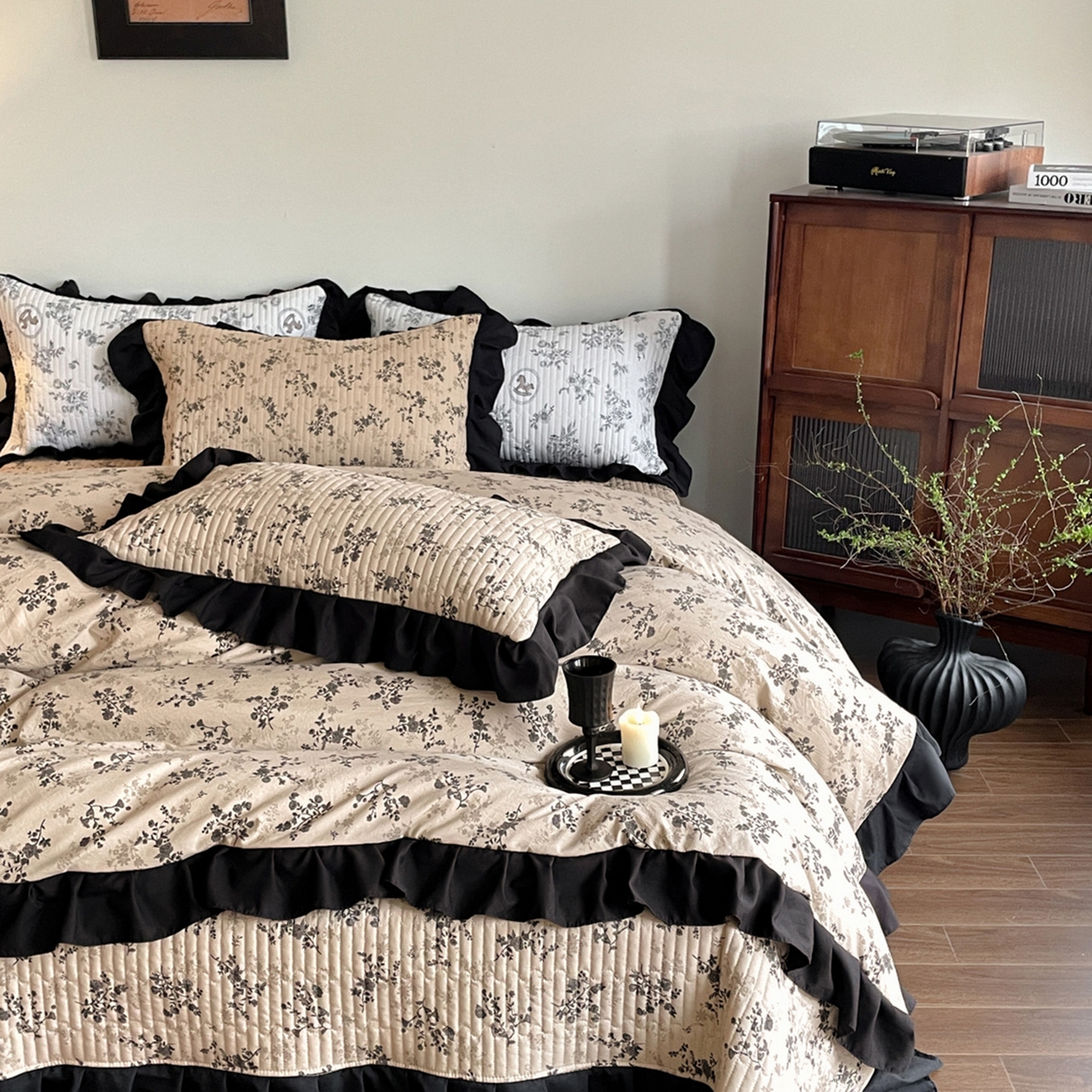 91家纺网 家纺一手货源 找家纺 慕澄家纺 2026新款高克重仿棉碎花床盖四件套 漫漫