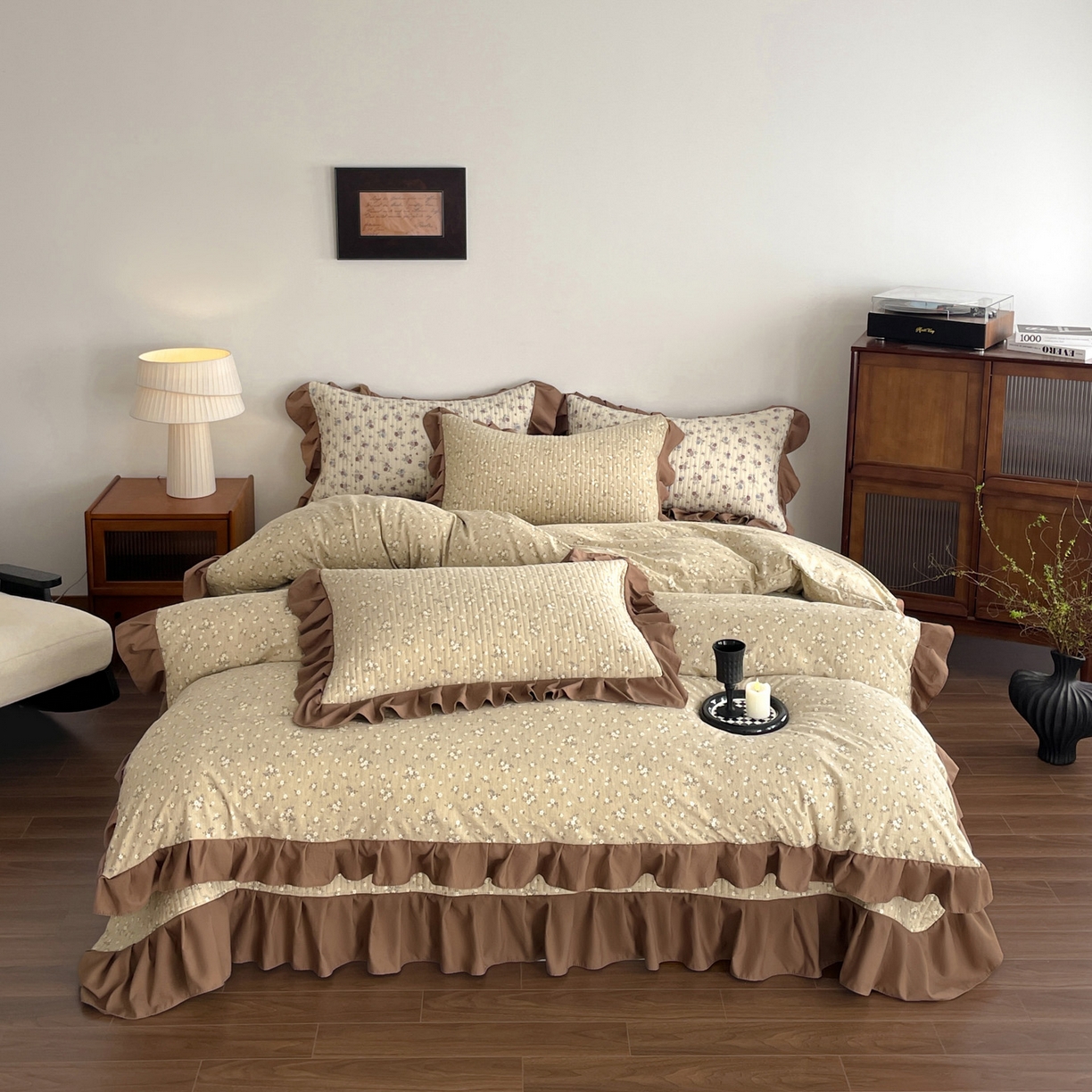 91家纺网 家纺一手货源 找家纺 慕澄家纺 2026新款高克重仿棉碎花床盖四件套 小白花