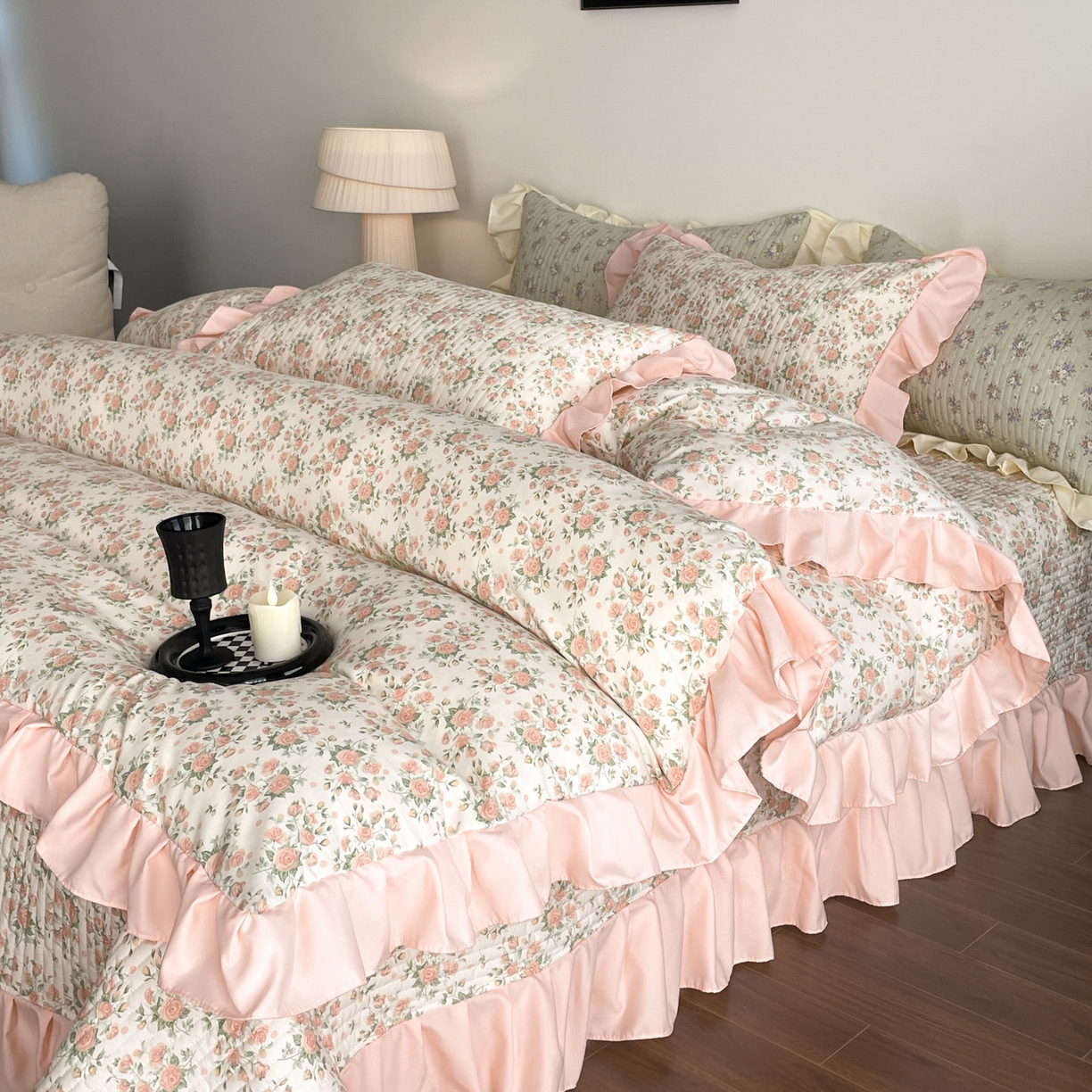 91家纺网 家纺一手货源 找家纺 慕澄家纺 2026新款高克重仿棉碎花床盖四件套 情书