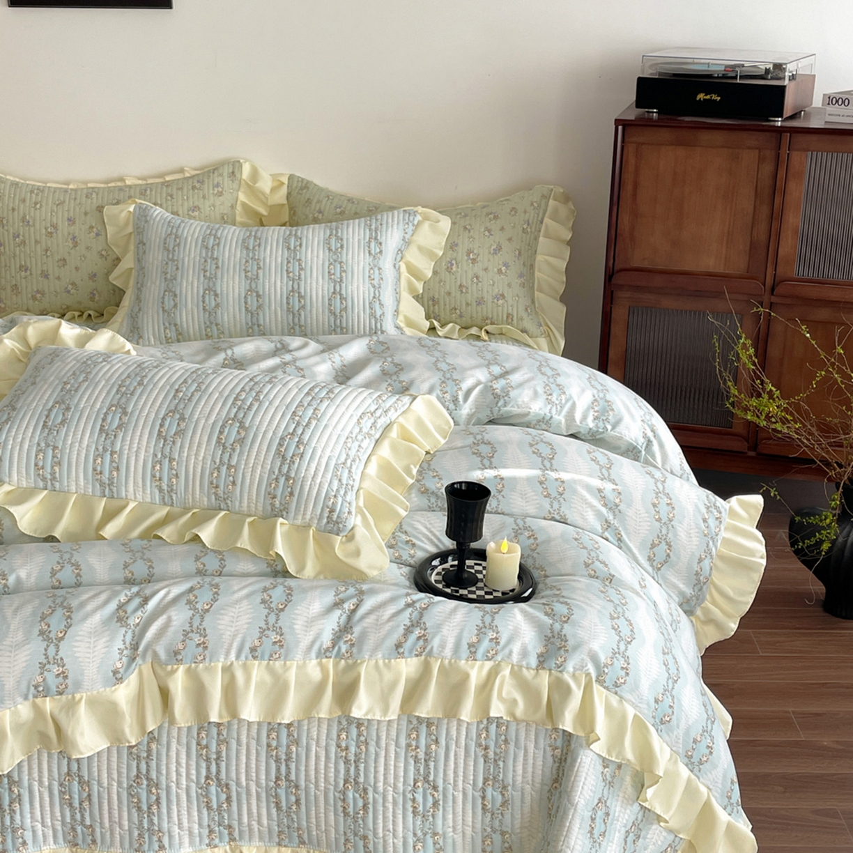 91家纺网 家纺一手货源 找家纺 慕澄家纺 2026新款高克重仿棉碎花床盖四件套 蓝梦