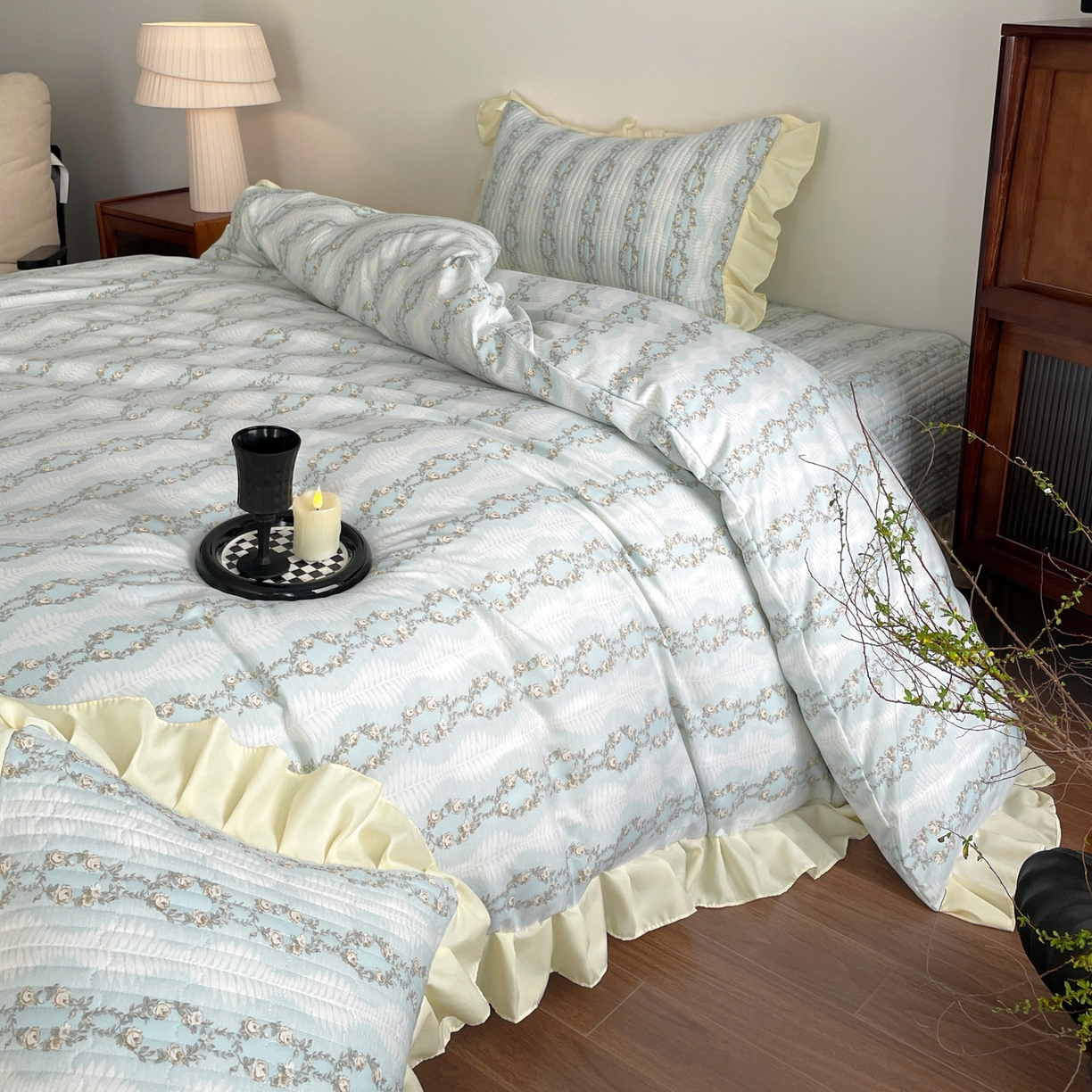 91家纺网 家纺一手货源 找家纺 慕澄家纺 2026新款高克重仿棉碎花床盖四件套 蓝梦