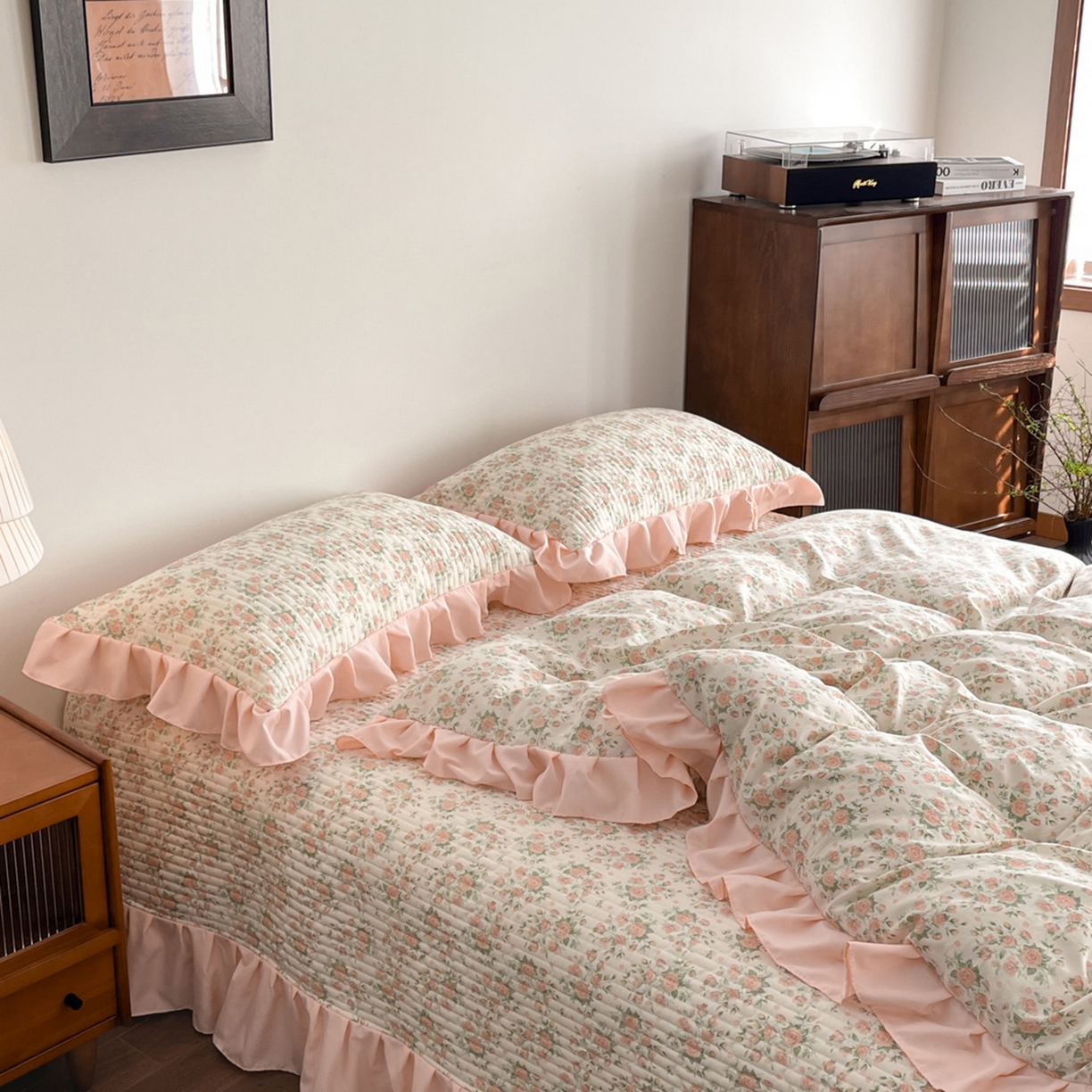 91家纺网 家纺一手货源 找家纺 慕澄家纺 2026新款高克重仿棉碎花床盖四件套 情书