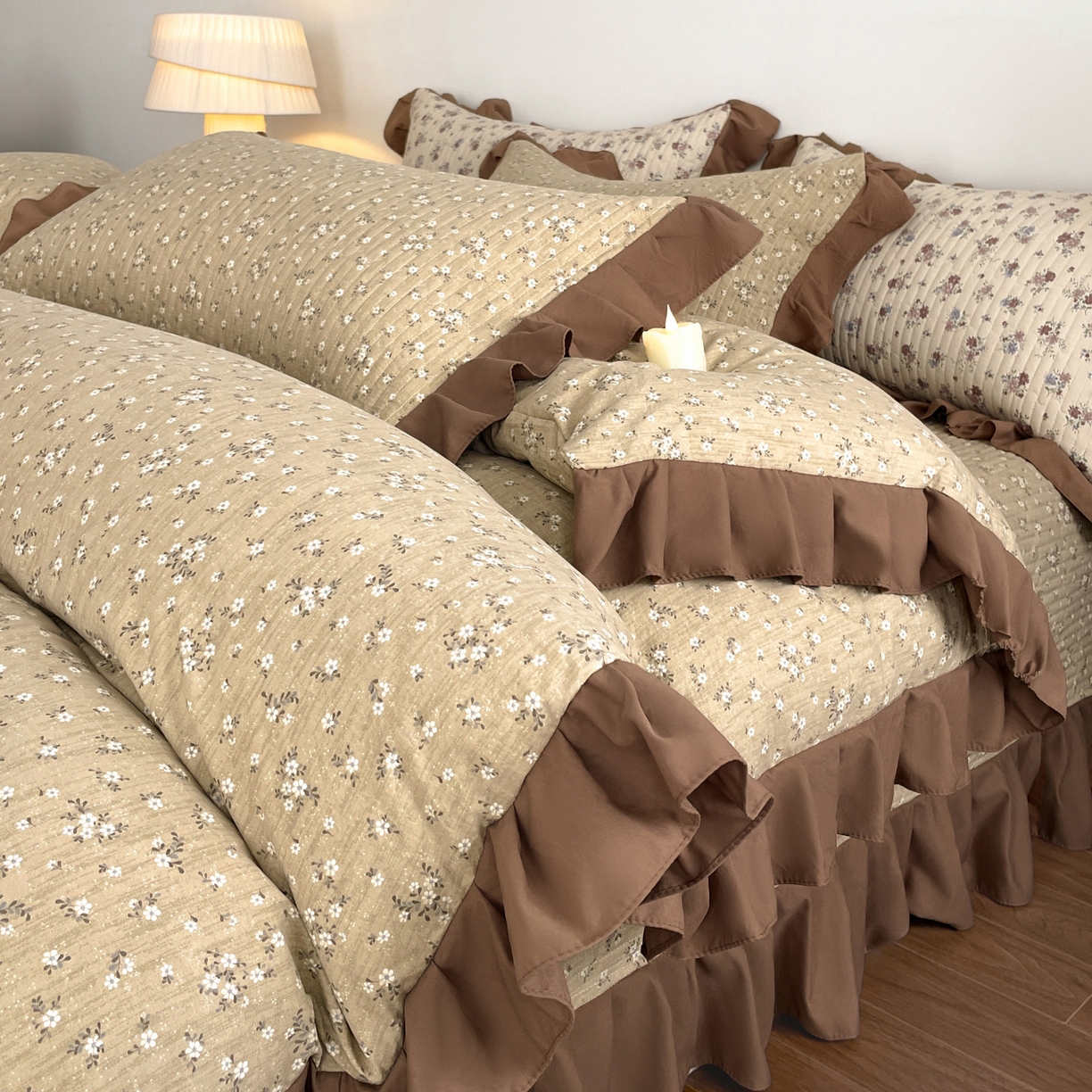 91家纺网 家纺一手货源 找家纺 慕澄家纺 2026新款高克重仿棉碎花床盖四件套 小白花