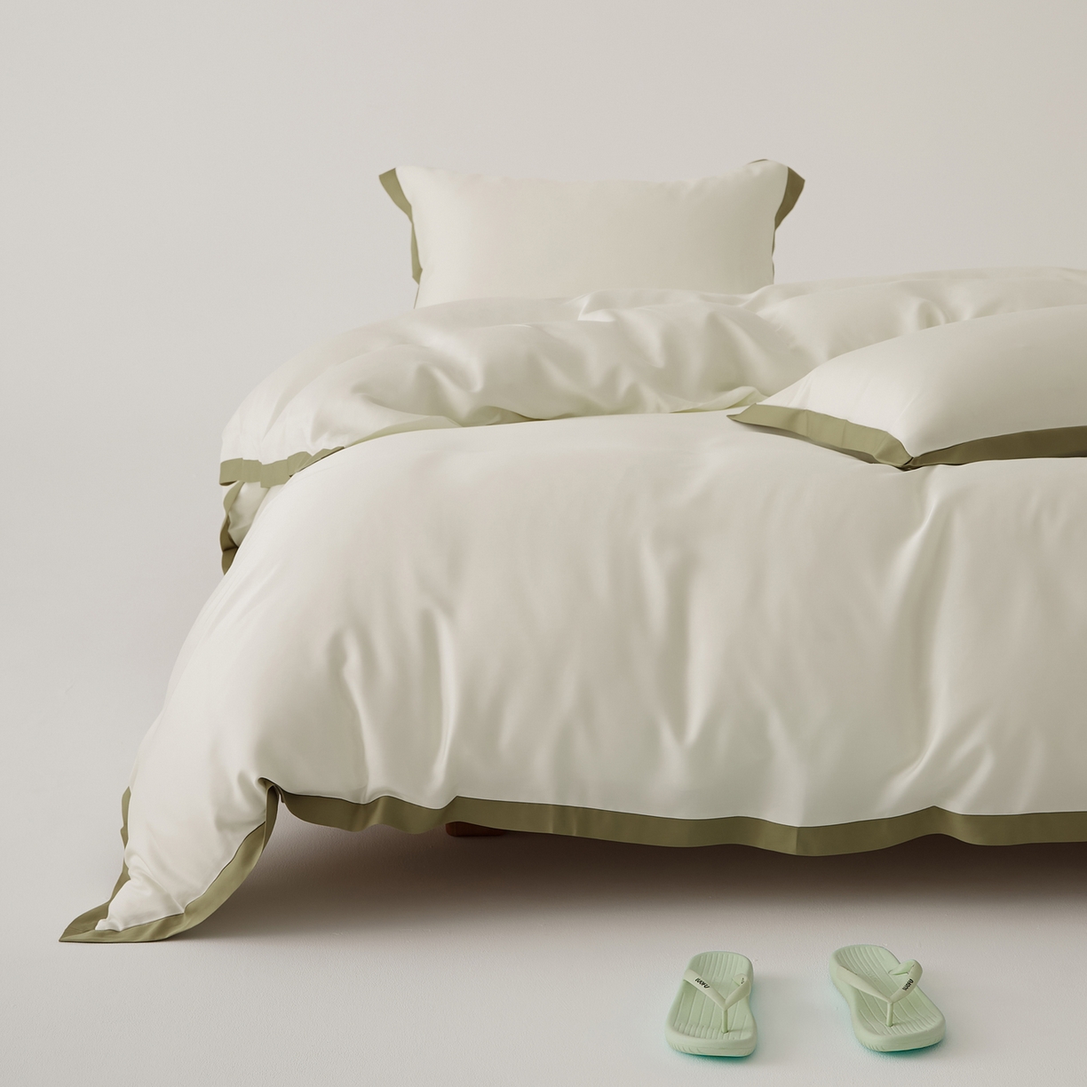 91家纺网 家纺一手货源 找家纺 EH家居 2026春夏新品天丝拼角四件套-南山系列 南山-清风白