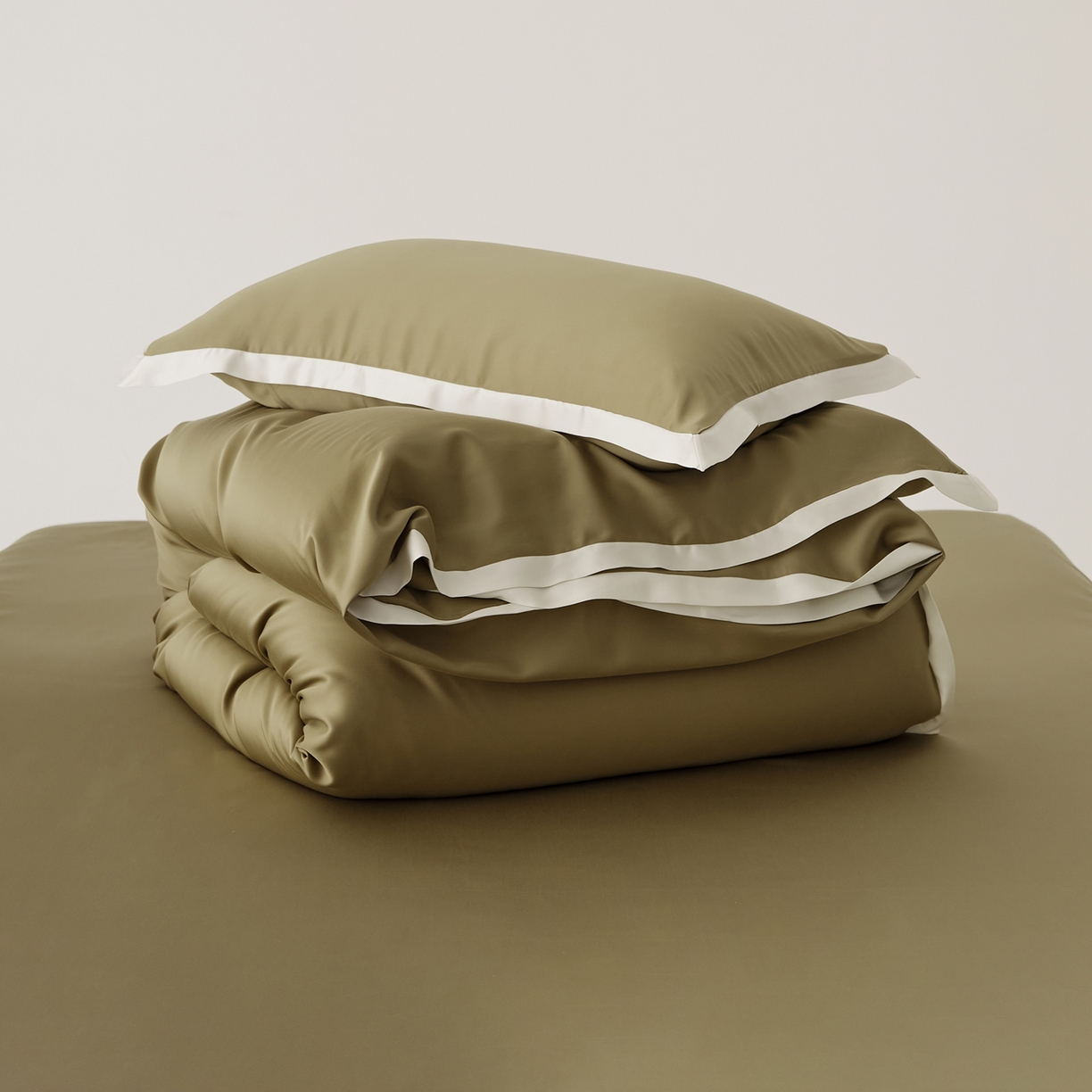 91家纺网 家纺一手货源 找家纺 EH家居 2026春夏新品天丝拼角四件套-南山系列 南山-橄榄绿