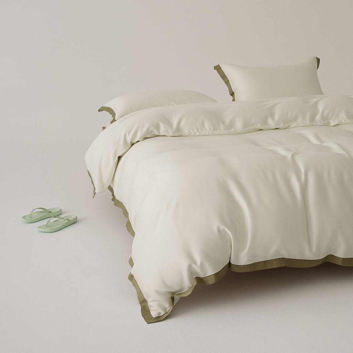 91家纺网 家纺一手货源 找家纺 EH家居 2026春夏新品天丝拼角四件套-南山系列 南山-清风白