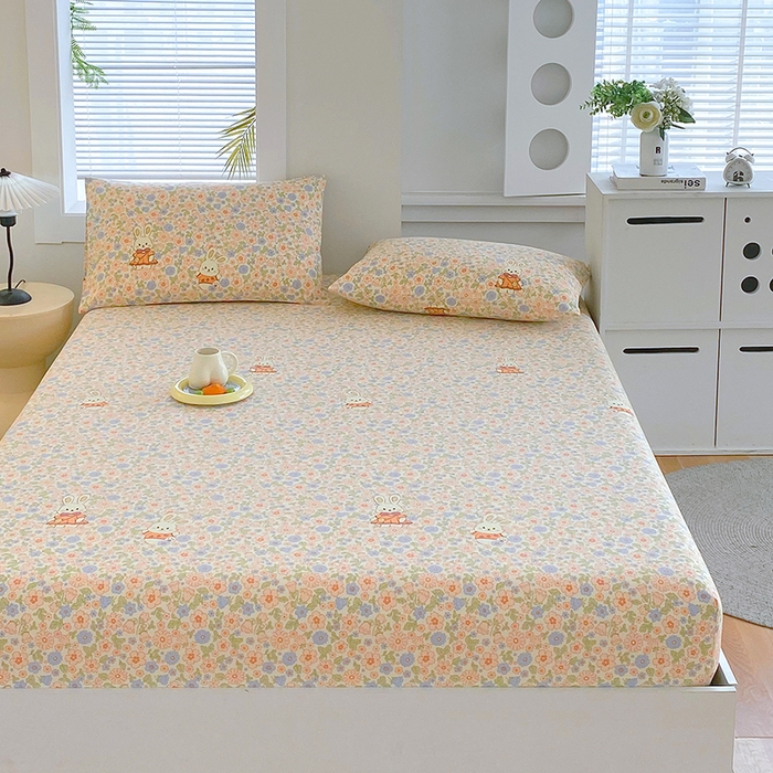 91家纺网 家纺一手货源 找家纺 爱彼家纺 2026新升级细沙卡通印花老粗布床笠直播热门款春夏热款系列一 老粗布床笠-繁花兔影