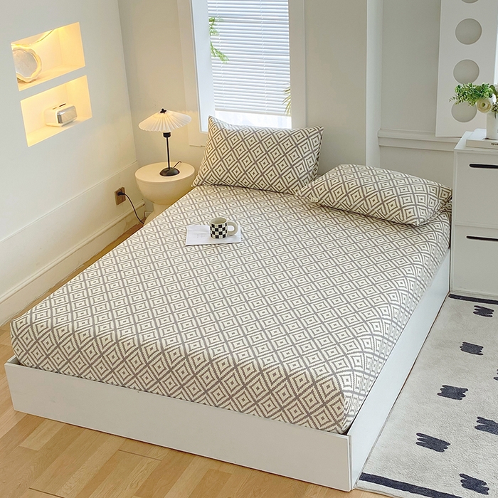 91家纺网 家纺一手货源 找家纺 爱彼家纺 2026新升级细沙卡通印花老粗布床笠直播热门款春夏热款系列一 老粗布床笠-菱格绿