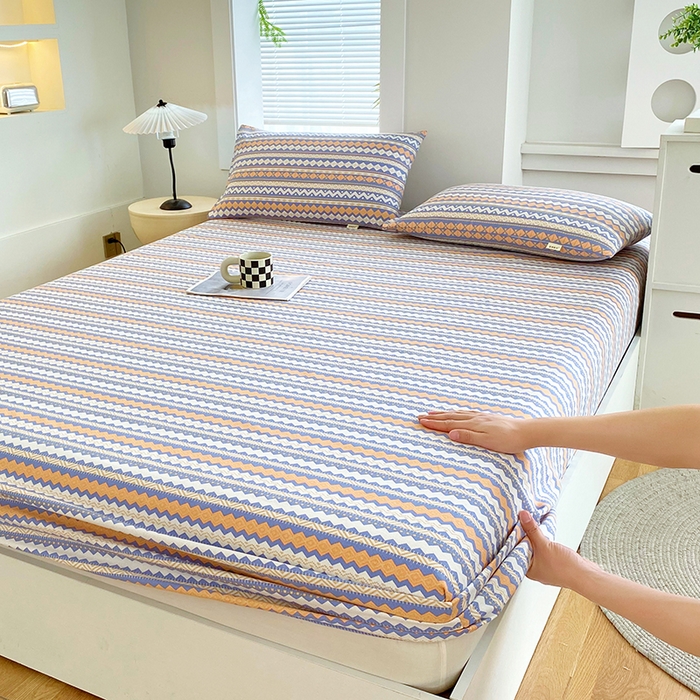 91家纺网 家纺一手货源 找家纺 爱彼家纺 2026新升级细沙卡通印花老粗布床笠直播热门款春夏热款系列一 老粗布床笠-向往蓝条