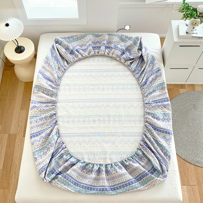 91家纺网 家纺一手货源 找家纺 爱彼家纺 2026新升级细沙卡通印花老粗布床笠直播热门款春夏热款系列一 老粗布床笠-向往米兰条