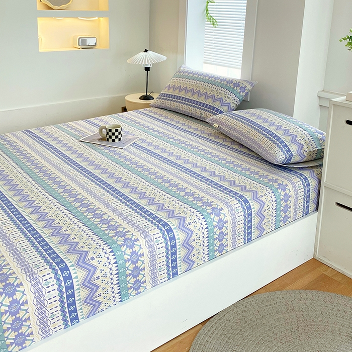 91家纺网 家纺一手货源 找家纺 爱彼家纺 2026新升级细沙卡通印花老粗布床笠直播热门款春夏热款系列一 老粗布床笠-向往米兰条