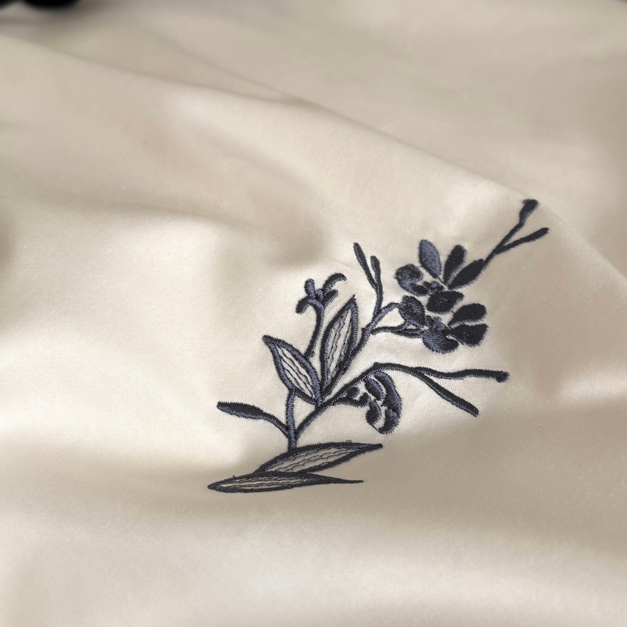 91家纺网 家纺一手货源 找家纺 （总）鹿班家居 2026春夏新款100S长绒棉纯棉精密刺绣系列四件套-雾岛（标准会员-20元）