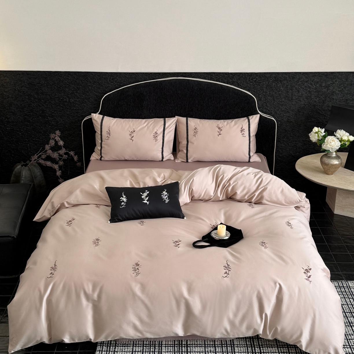 91家纺网 家纺一手货源 找家纺 鹿班家居 2026春夏新款100S长绒棉纯棉精密刺绣系列四件套-雾岛（标准会员-20元） 雾岛-奶茶色