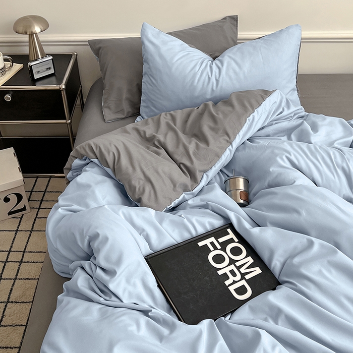 91家纺网 家纺一手货源 找家纺 世爵 2026新款10A抗菌亲肤水洗棉双拼四件套 天空蓝浅灰