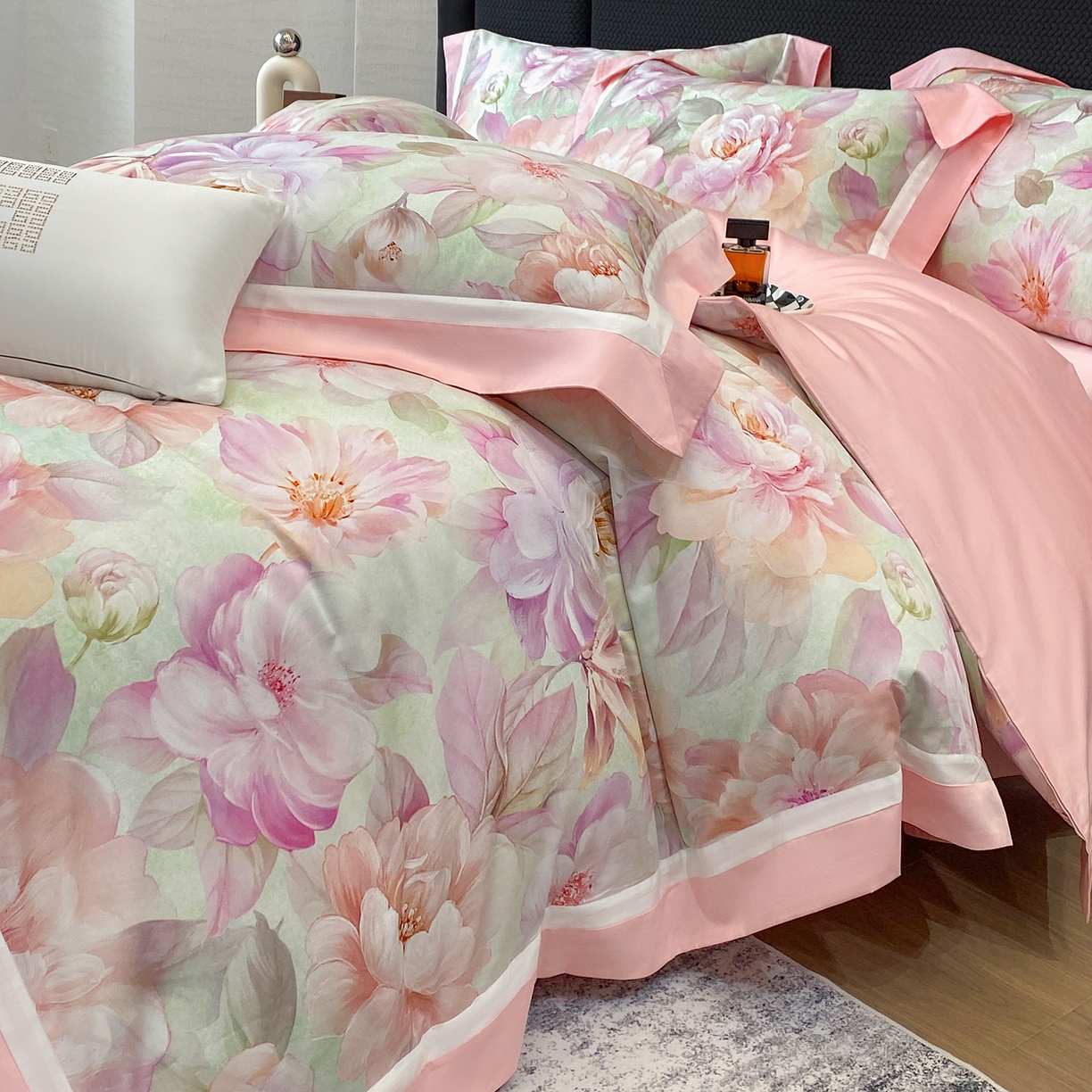 91家纺网 家纺一手货源 找家纺 （总）家居1号家纺 2026新款50双股长绒棉纯棉数码数码印花四件套-芬芳/浪蝶（券后价格不得低于：标准328元，加348元！会员优惠10元）