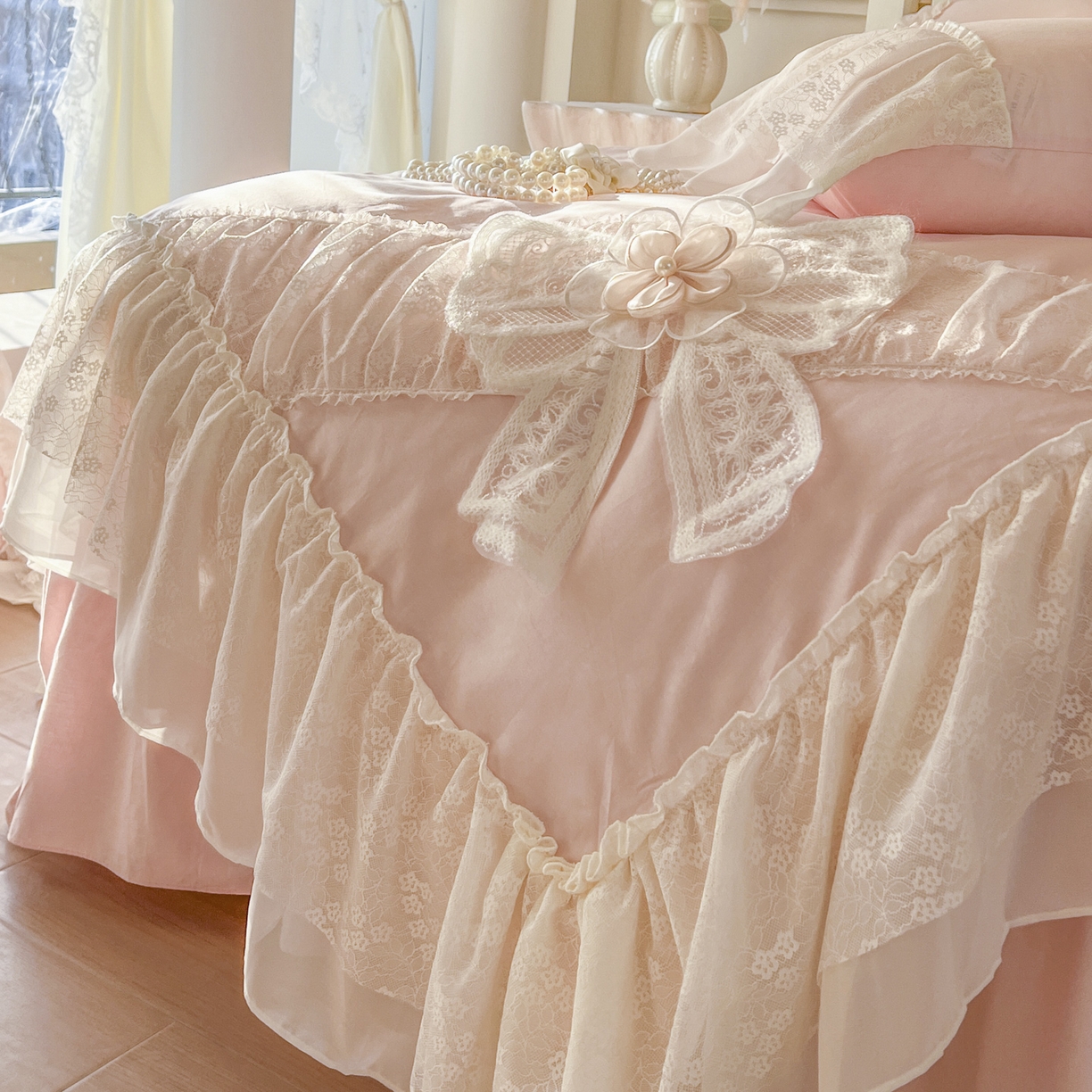 91家纺网 家纺一手货源 找家纺 亲亲公主 2026新款全棉蕾丝四件套-奶油泡芙（赠送蝴蝶结）券后不低于298 奶油泡芙-粉色