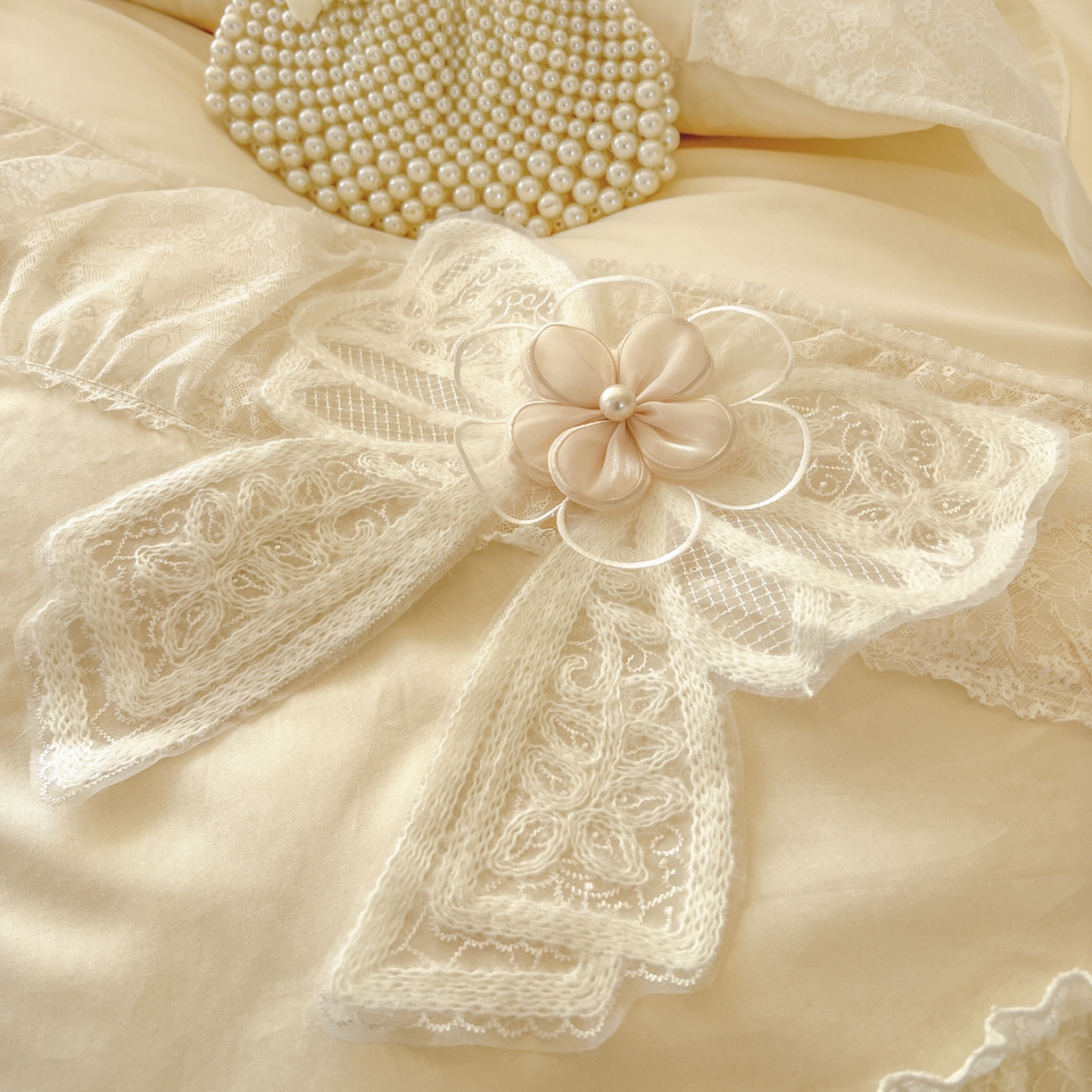 91家纺网 家纺一手货源 找家纺 亲亲公主 2026新款全棉蕾丝四件套-奶油泡芙（赠送蝴蝶结）券后不低于298 奶油泡芙-米黄