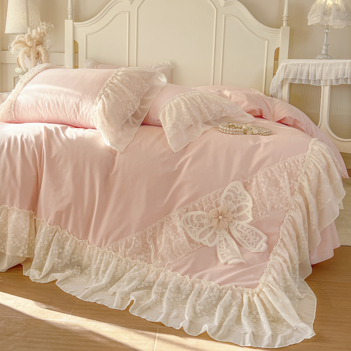 91家纺网 家纺一手货源 找家纺 亲亲公主 2026新款全棉蕾丝四件套-奶油泡芙（赠送蝴蝶结）券后不低于298 奶油泡芙-粉色