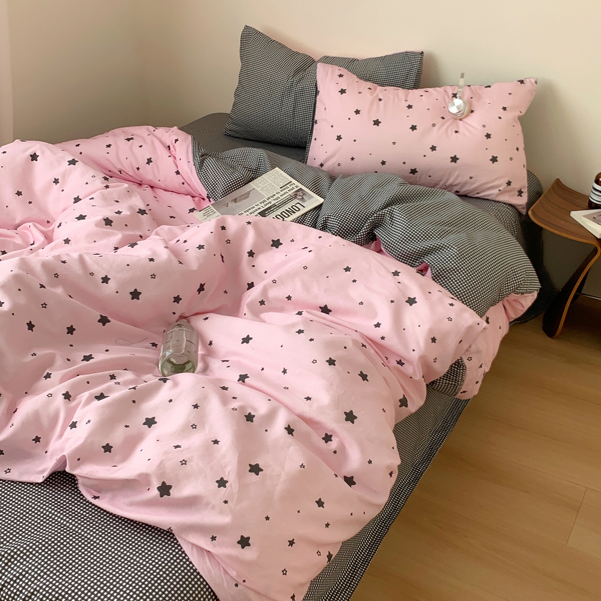 91家纺网 家纺一手货源 找家纺 桃喜 2026春夏新款全棉纯棉ins简约系列四件套（会员-3） 粉星星