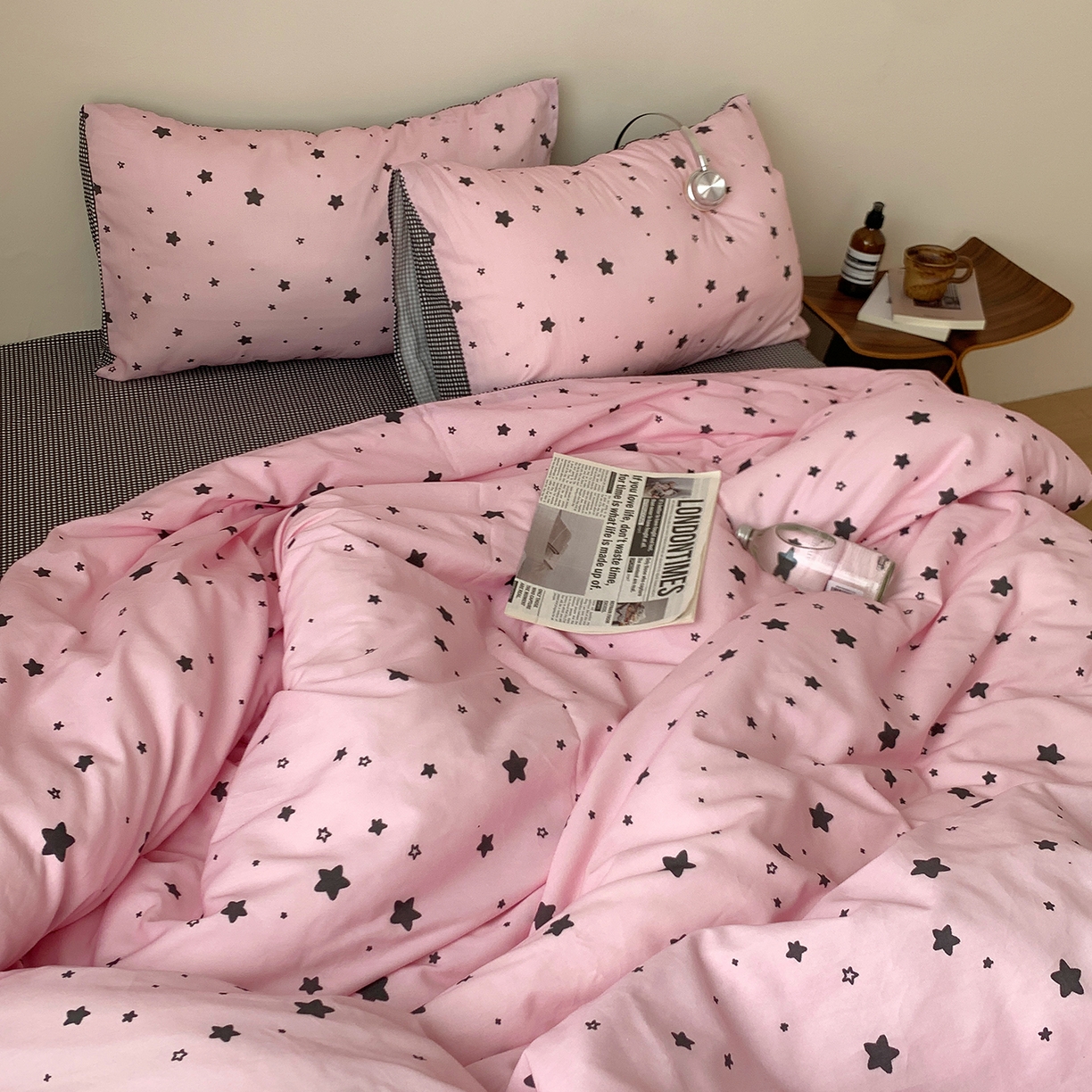 91家纺网 家纺一手货源 找家纺 桃喜 2026春夏新款全棉纯棉ins简约系列四件套（会员-3） 粉星星