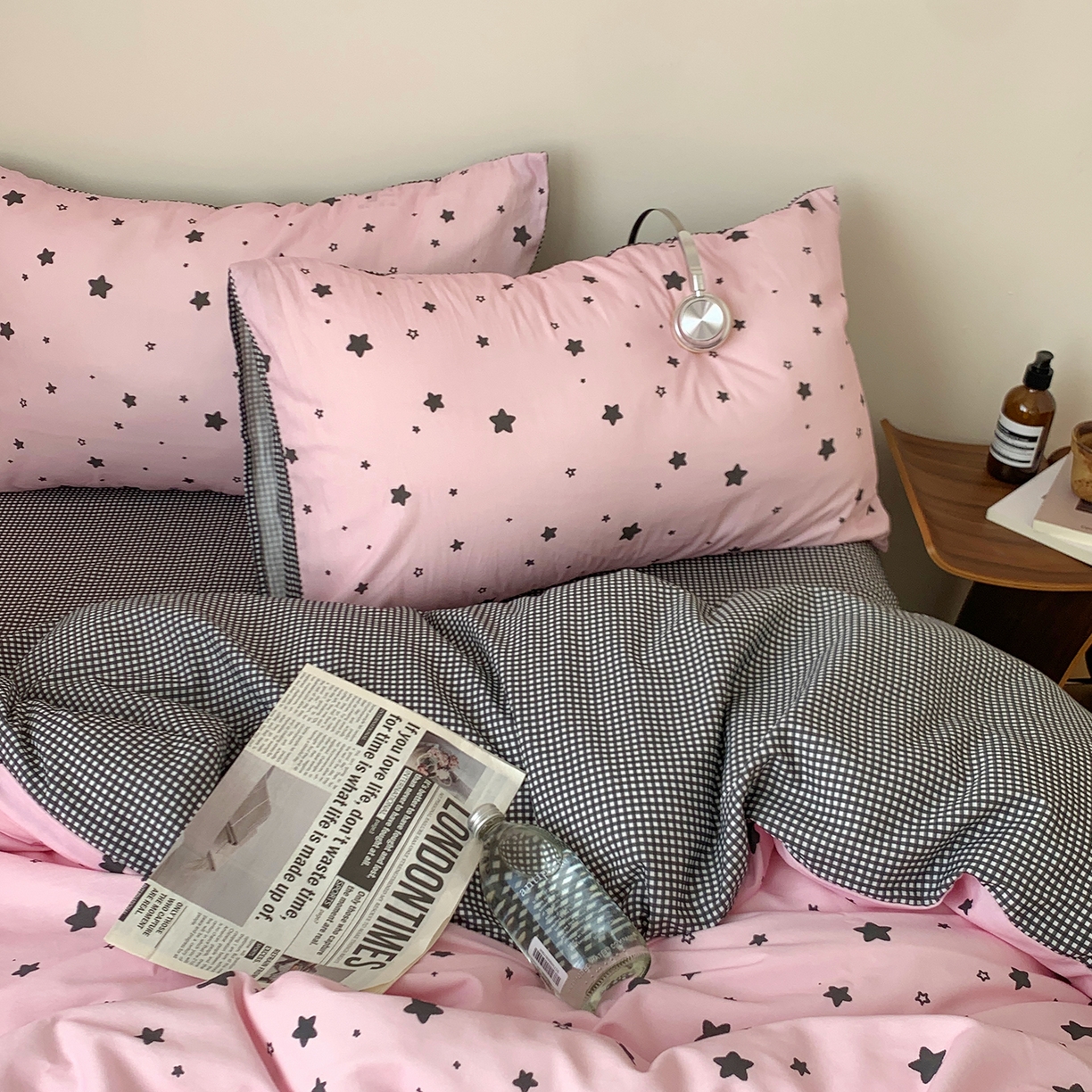 91家纺网 家纺一手货源 找家纺 桃喜 2026春夏新款全棉纯棉ins简约系列四件套（会员-3） 粉星星