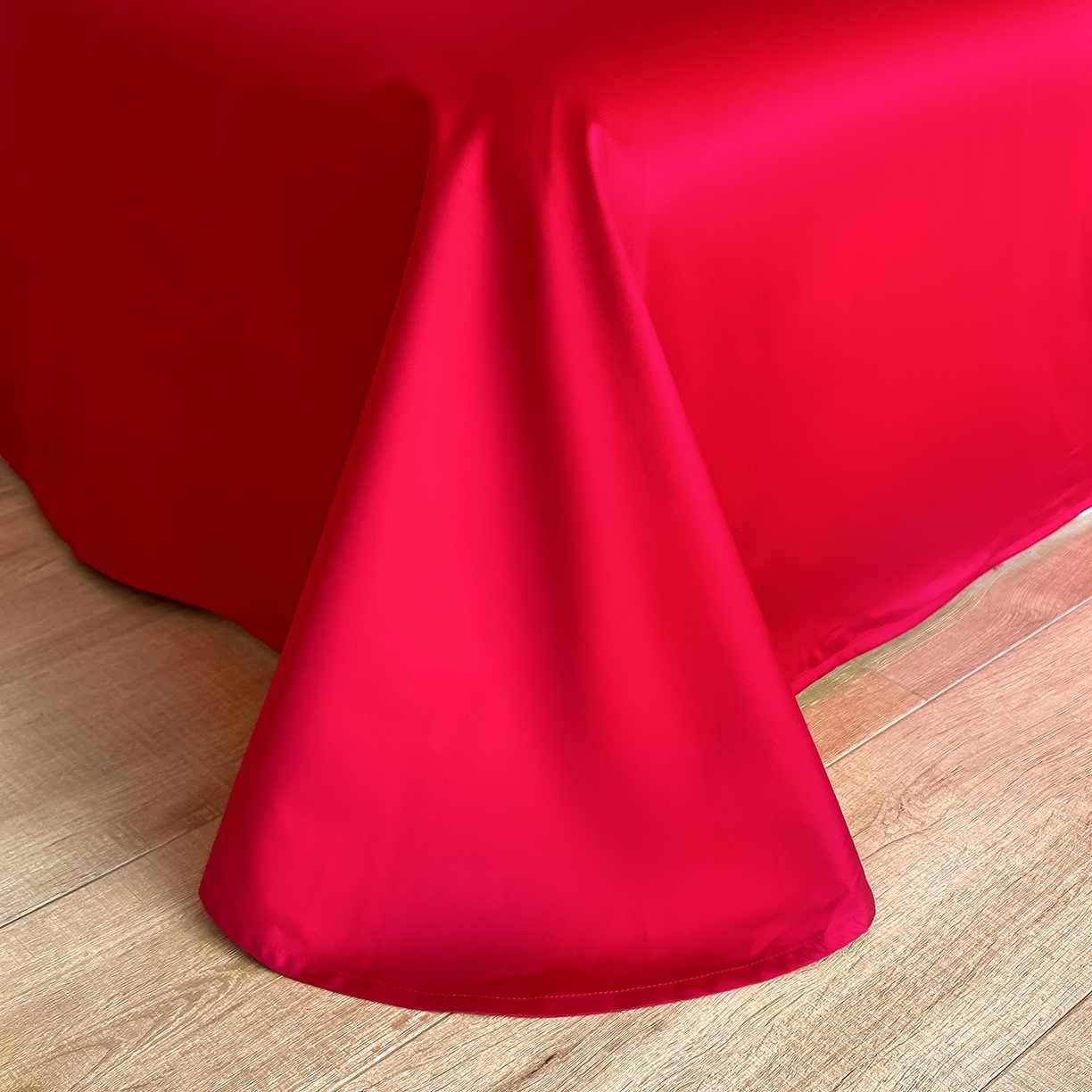 91家纺网 家纺一手货源 找家纺 置顶家纺 2026新款小清新亲肤婚庆绣花四件套 柿柿如意-大红